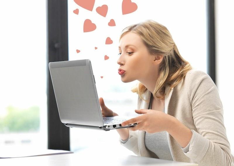 Συμβουλές για γνωριμίες στο Διαδίκτυο Ευκαιρίες και Κίνδυνοι στη Ραντεβού στο Διαδίκτυο Αγάπη στο Διαδίκτυο