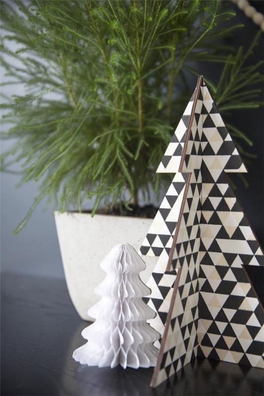 Χριστουγεννιάτικες χειροτεχνίες Origami με χάρτινα ειδώλια χριστουγεννιάτικου δέντρου