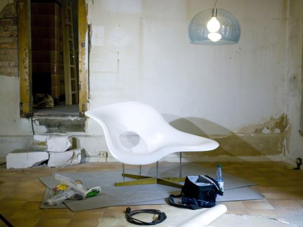 Τα πρωτότυπα σχέδια κρεμαστών λαμπτήρων ανανεώνουν ένα κάθισμα