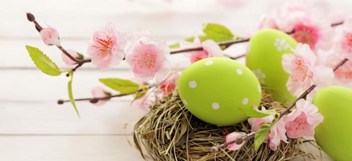 Πασχαλινές ιδέες ζωγραφικής αυγών φιλικές για παιδιά ροζ πράσινο