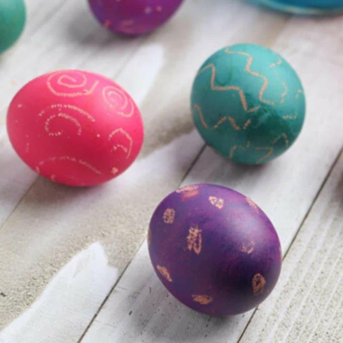 Ιδέες ζωγραφικής πασχαλινών αυγών φιλικές προς τα παιδιά κεριά με ζεστά χρώματα