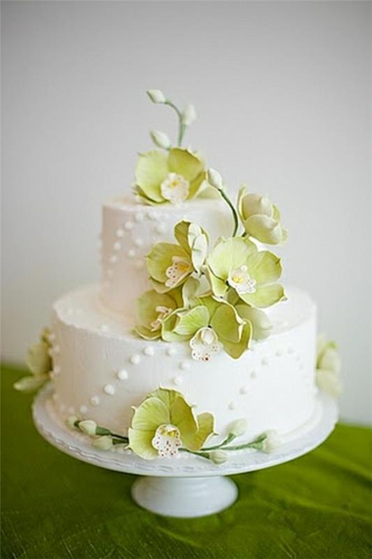 Φθηνά λουλούδια γαμήλιας τούρτας δύο επιπέδων