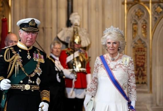 Ο πρίγκιπας Κάρολος Δούκισσα Καμίλα Νταμ Grand Cross Kate Middleton