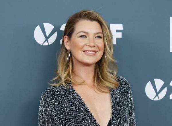 Διασημότητες 50 ετών Ellen Pompeo Dr. Η Meredith Grey δεν έχει αλλάξει πολύ