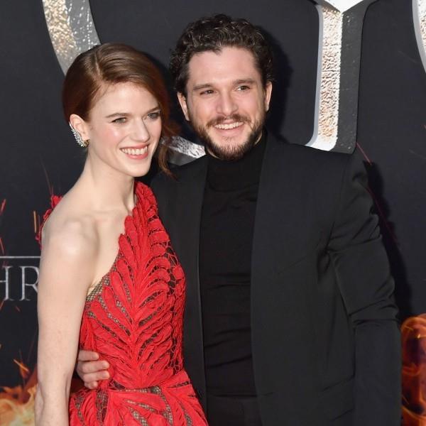 Ο Kit Harington στα δεξιά και η Rose Leslie στα αριστερά