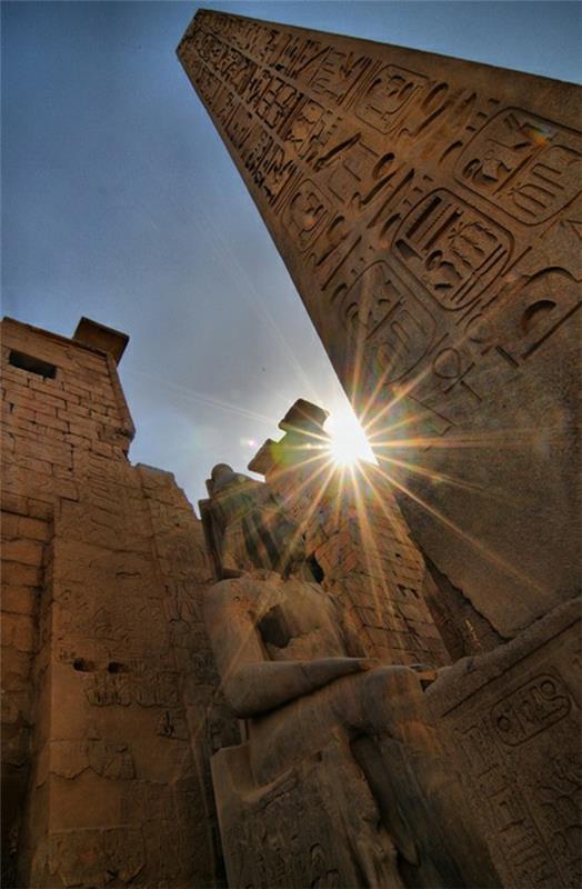 Ταξίδι στην Αίγυπτο ναός διακοπών Luxor