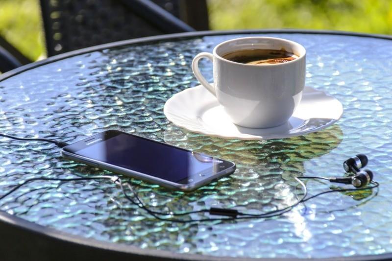 Πακέτα ταξιδιού smartphone διακοπές καφέ νεράιδα καλοκαιρινές διακοπές