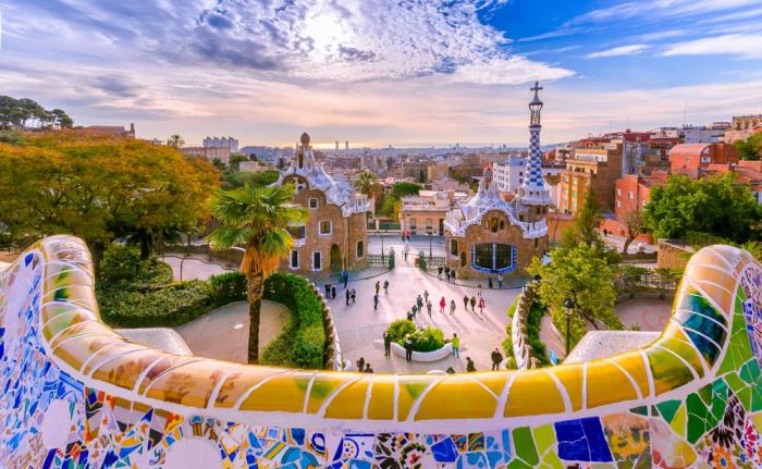 Προορισμοί για ρομαντικούς Barcelona Park Güell, κτίριο του Gaudi
