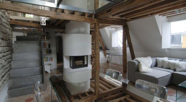 Ανακαινισμένο διώροφο διαμέρισμα Hearts Paris ξύλινοι στύλοι