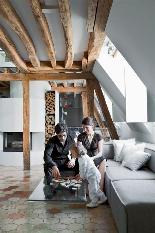Ανακαινισμένο διώροφο διαμέρισμα με σαλόνι στο Παρίσι
