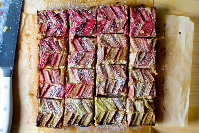 Ραβέντι συνταγές φράουλες μαρμελάδα τζίντζερ φέτες κέικ