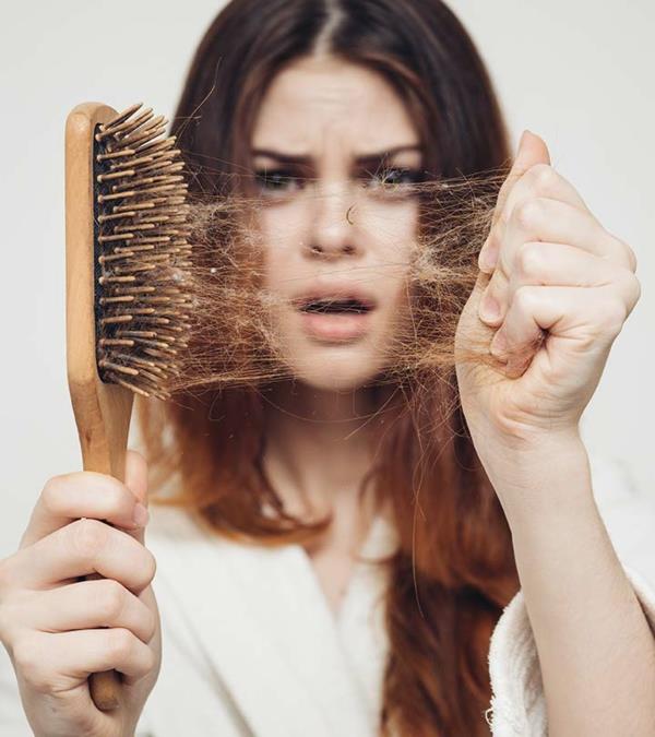 Το καστορέλαιο για όμορφο δέρμα και μαλλιά αντιμετωπίζει την τριχόπτωση
