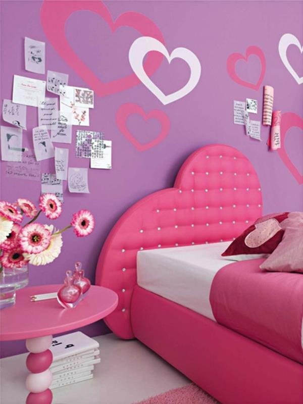 Παιδικό δωμάτιο σχεδιασμός ροζ καρδιές μοτίβο σημείωση τοίχο μοβ