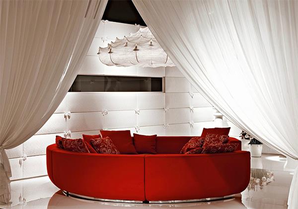 Κόκκινοι καναπέδες καθιστικό Marcel Wanders απίστευτος καναπές