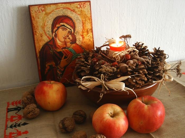 Ρωσικά Χριστούγεννα Χριστούγεννα στη Ρωσία Χριστουγεννιάτικο δέντρο Σλαβικές παραδόσεις