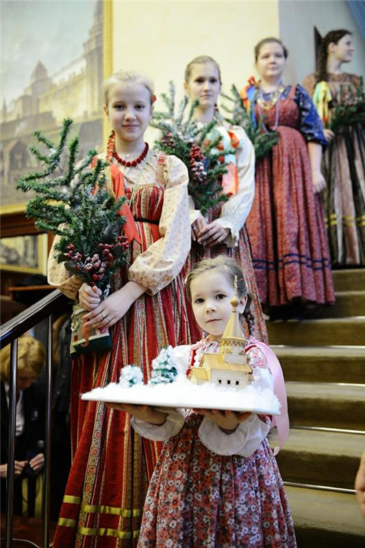 Ρωσικά Χριστούγεννα Χριστούγεννα στη Ρωσία Χριστουγεννιάτικα φαγητά Χριστουγεννιάτικη παράδοση