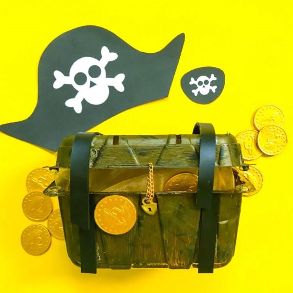 Tinker θησαυρός θησαυρού με παιδιά - αστείες ιδέες και οδηγίες για το πειρατικό πάρτι σας Ανακυκλώστε πλαστικά χρυσά νομίσματα