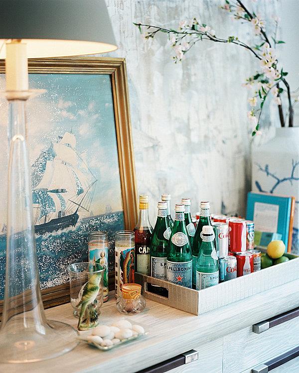 Κομψές ιδέες για μπαρ στο σπίτι για μπουκάλια σερβιρίσματος με την εικόνα του σπιτιού σας