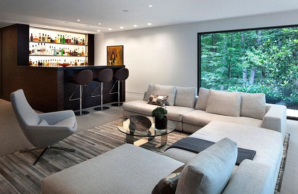 Κομψές ιδέες home bar για τον καναπέ του σπιτιού σας γκρι μαξιλάρια ποτήρι τραπεζιού καφέ