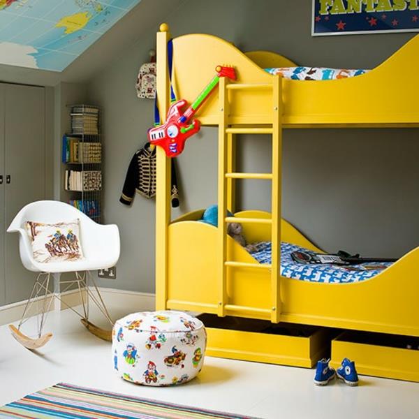 Υπνοδωμάτιο-πλήρης-σχεδιασμός-σοφίτα-κρεβάτι-σκάλες-κίτρινο