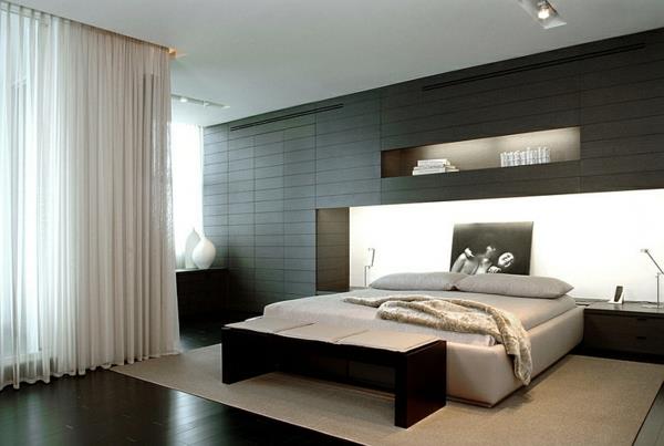 Μινιμαλιστικό υπνοδωμάτιο με ράφια κουρτίνες τοίχου