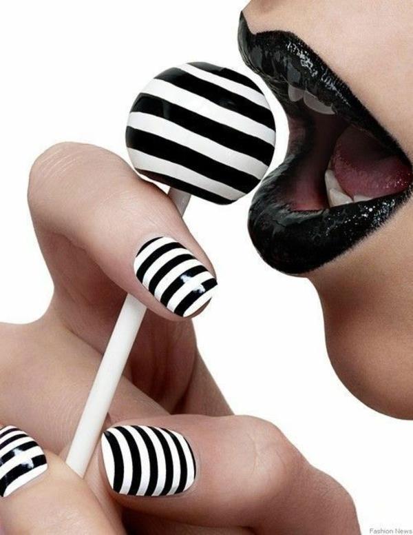 Τα ασπρόμαυρα gel νύχια κάνουν επίδειξη στον εαυτό σας