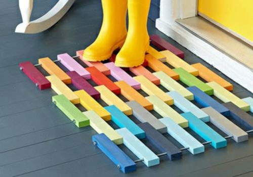 Σπιτική διακόσμηση κήπου DIY σχεδιασμός κήπου πατάκι πολύχρωμο ξύλο