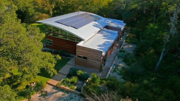 Ηλιακές μονάδες και ηλιακοί συλλέκτες σύγχρονη βιώσιμη αρχιτεκτονική