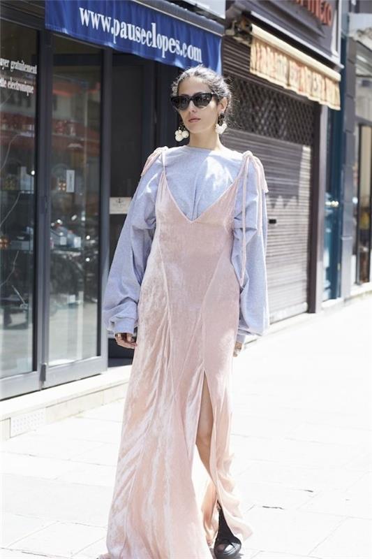 Σπαγγέτι με λουράκι - έτσι φοράτε αυτό το μοντέρνο καλοκαιρινό φόρεμα με πραγματικά ροζ πουκάμισο