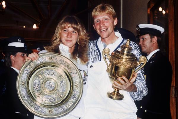Τα 50α γενέθλια της Steffi Graf το 1989 μαζί με τον Boris Becker στον τελικό του Wimbledon