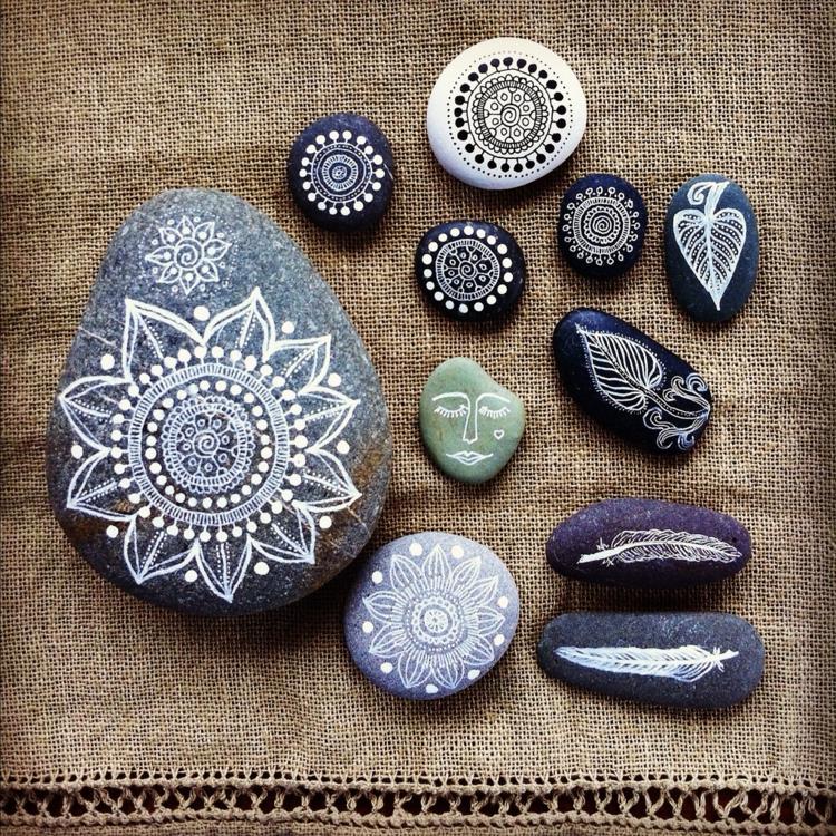 Πέτρες ζωγραφικής Μάνταλα ζωγραφισμένες πέτρες DIY ιδέες