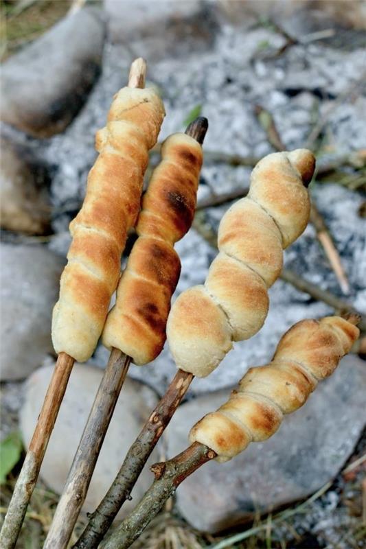 Ιδέες συνταγής για κολλητό ψωμί ιδανικές για ιδέες για ψωμί στη φωτιά