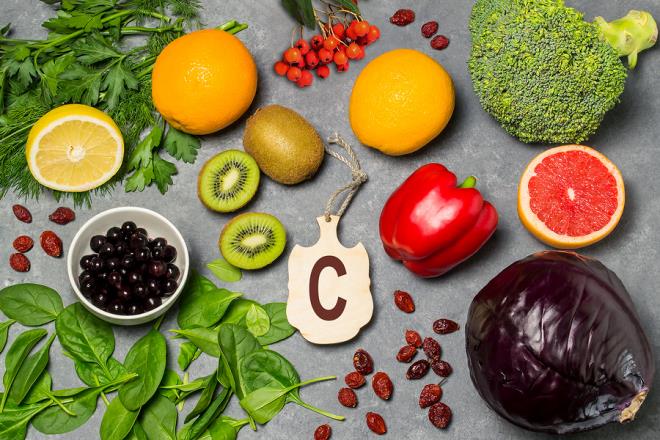 Μεταβολική διατροφή Easy-Body-System Φρέσκα φρούτα Τα λαχανικά περιέχουν πολλή βιταμίνη C.