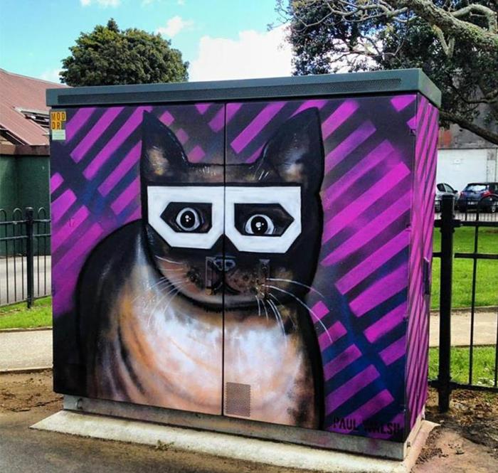 Street artist hipster cat