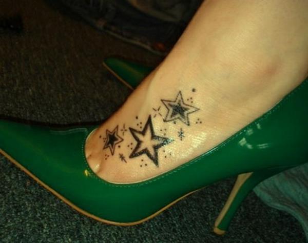 Πρότυπο εικόνες τατουάζ αστέρια ποδιών κυρίες
