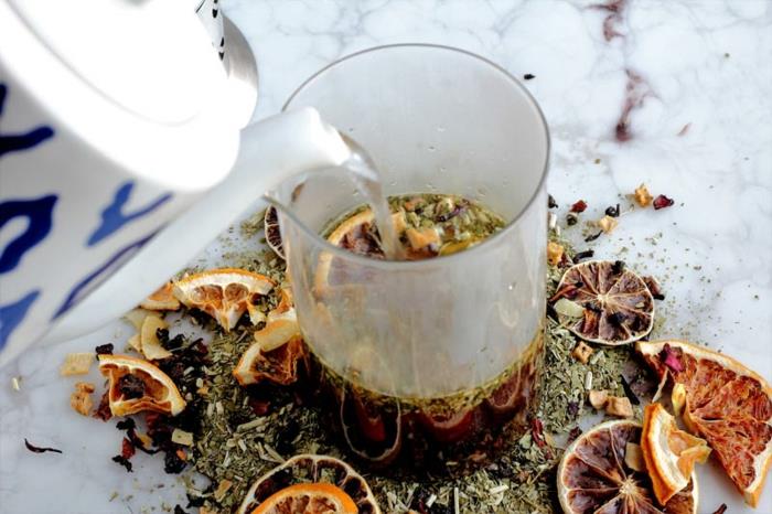 Φτιάξτε το δικό σας τσάι χειμωνιάτικο τσάι χριστουγεννιάτικο έγχυμα