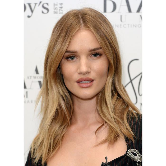 Trendy Hair Colors 2019 Honey Golden Blonde Rosie Huntington-Whiteley