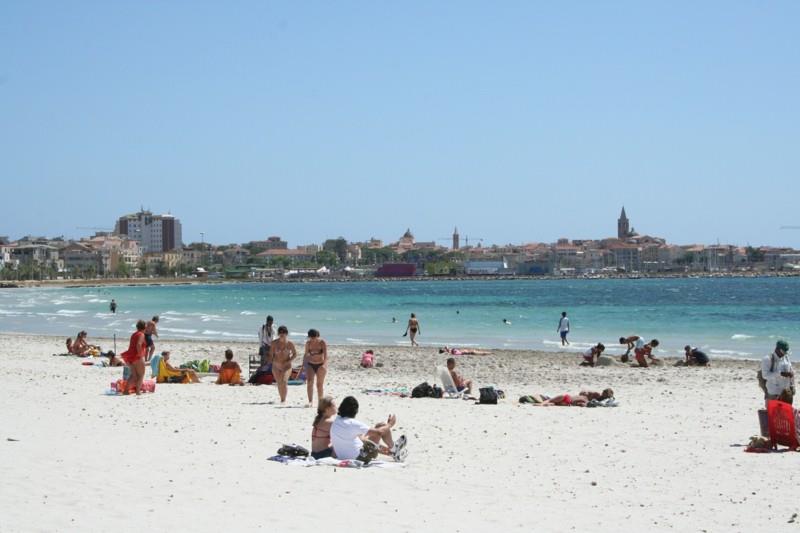 Διακοπές Σαρδηνία Alghero Beach Καλοκαιρινές διακοπές Ταξιδιωτικοί προορισμοί