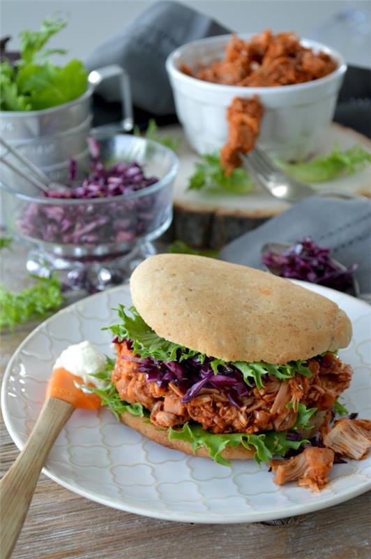 Vegan συνταγές jackfruit και ενδιαφέροντα γεγονότα για το εξωτικό υποκατάστατο κρέατος burger doner jackfruit