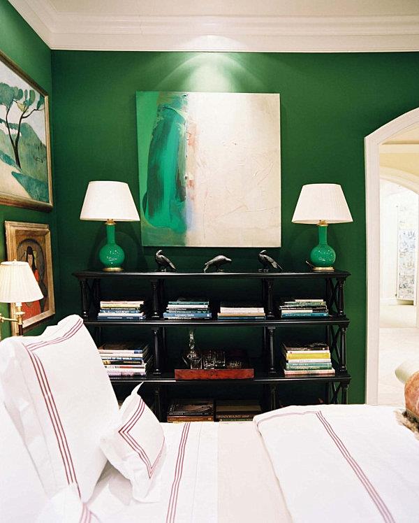 Χρώματα τοίχου στο υπνοδωμάτιο πράσινο λευκό φωτιστικό κομοδίνου λευκό αμπαζούρ
