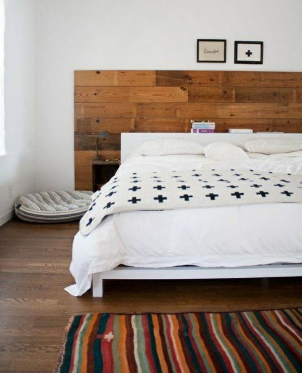 Διακόσμηση τοίχου από ξύλο υπνοδωμάτιο ιδέες κρεβάτι κεφαλάρι ξύλο