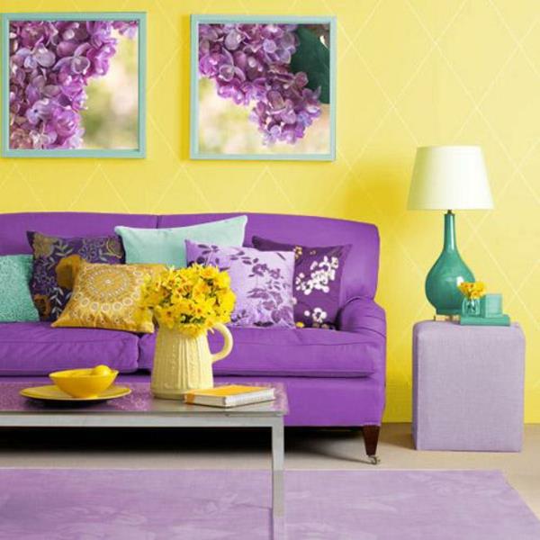 Τα χρώματα των τοίχων συνδυάζουν συμπληρωματικά χρώματα κίτρινο μοβ