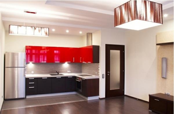Σχεδιασμός τοίχου υψηλής στιλπνότητας κόκκινου χρώματος κουζίνας