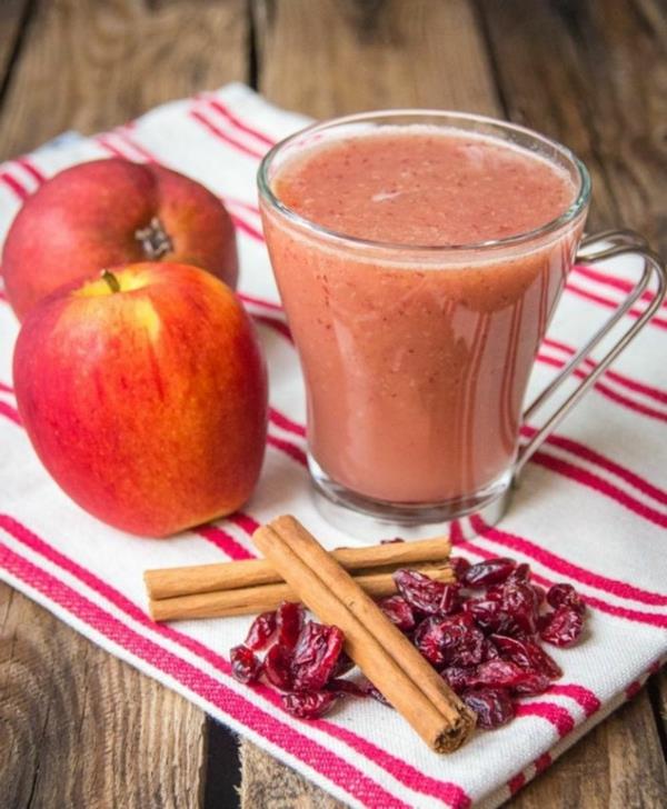 Ζεστά smoothies χειμώνα πίνει φρούτα μήλου φθινόπωρο