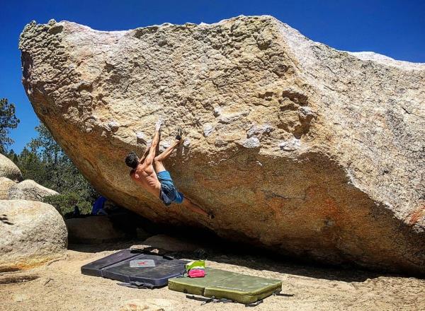 Τι είναι το bouldering; Αναρρίχηση στρώματα bouldering