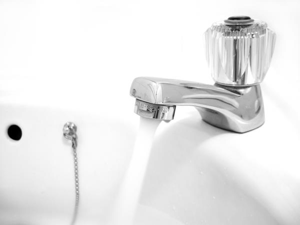 Συμβουλές εξοικονόμησης νερού βιώσιμες ιδέες οικιακής εξοικονόμησης νερού