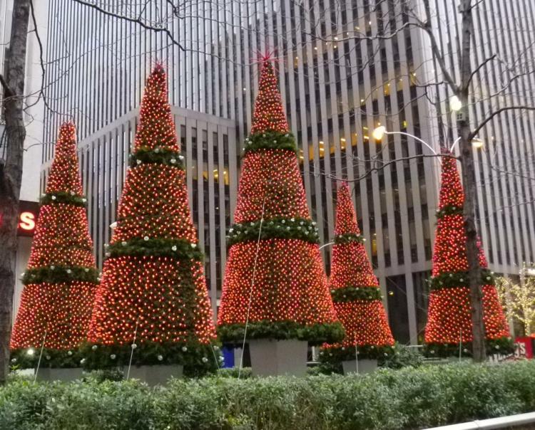 Χριστουγεννιάτικα Νέα Υόρκη Χριστουγεννιάτικα διακοσμητικά έλατα