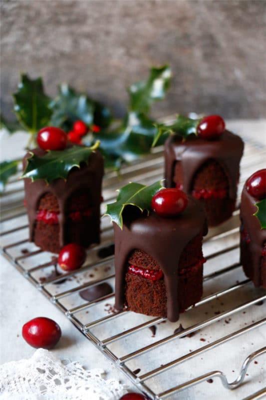 Χριστουγεννιάτικο γλυκό - κορμός χριστουγεννιάτικου δέντρου και άλλες νόστιμες ιδέες συνταγών για να απολαύσετε, μικρές μπουκιές σοκολάτας