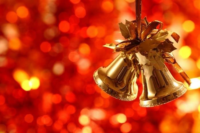 Χριστουγεννιάτικες ιδέες διακόσμησης με το χρώμα χρυσό κουδούνι