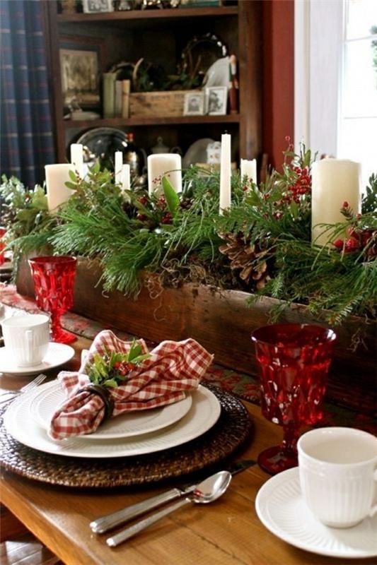 Χριστουγεννιάτικη διακόσμηση χώρα στυλ συμπόσιο τραπέζι ιδέες διακόσμηση τραπεζιού πράσινο κόκκινο
